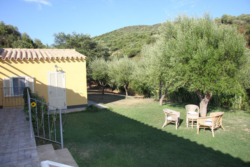 Agriturismo S'Arxola Villa Teulada Luaran gambar